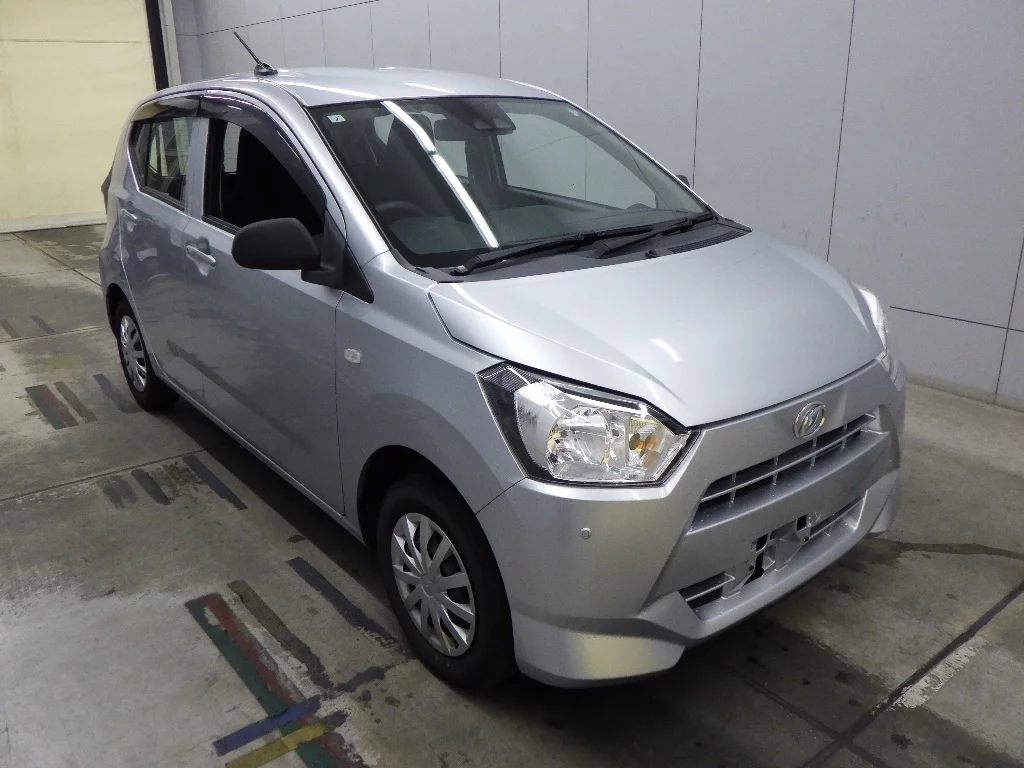 Daihatsu Mira e:S LA350S 2021